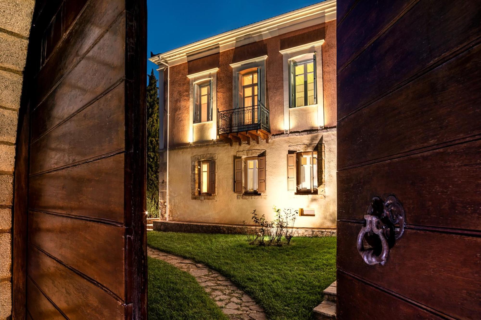 Dadi Parnassos Boutique Hotel Amfikleia Extérieur photo