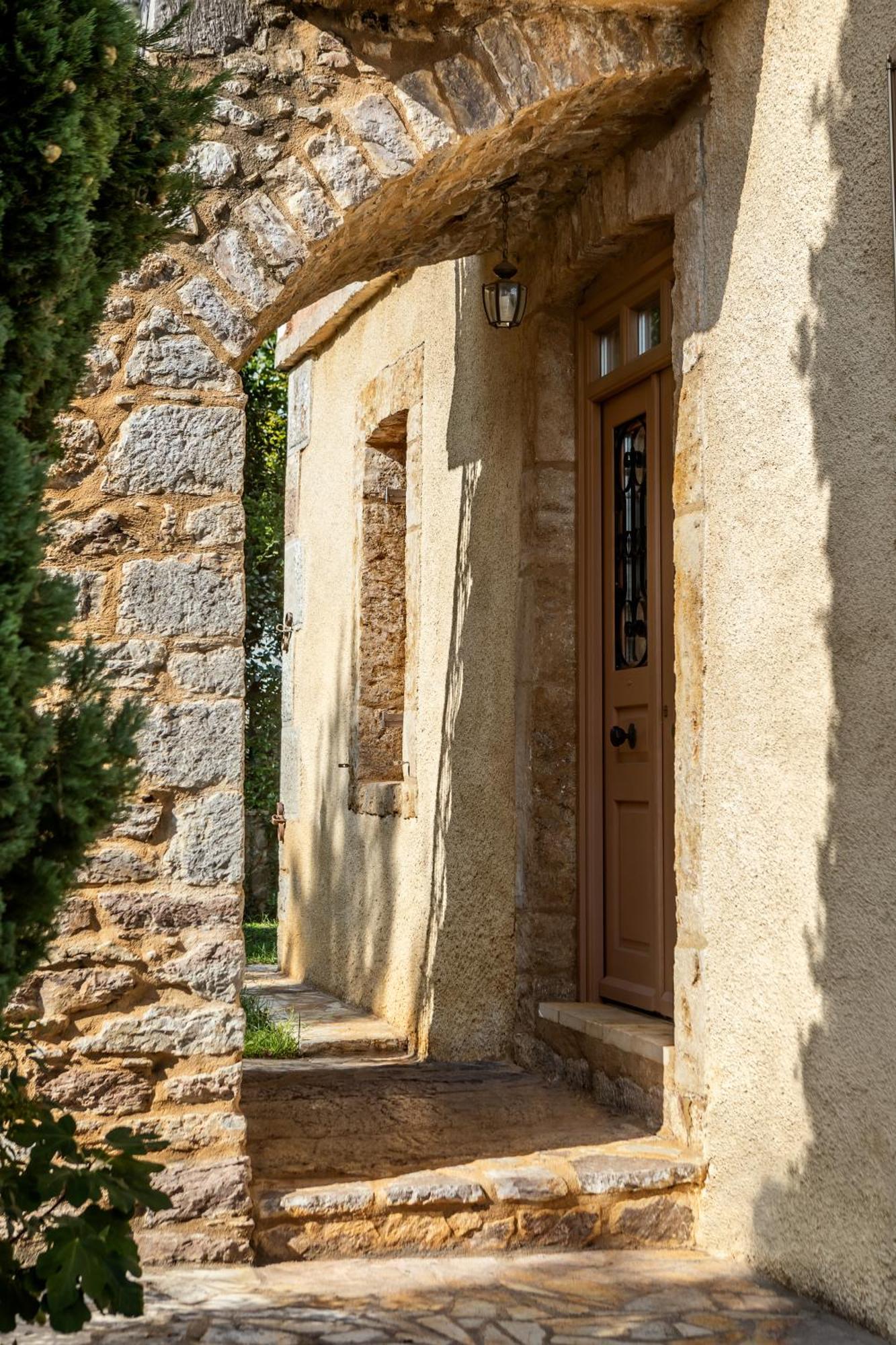 Dadi Parnassos Boutique Hotel Amfikleia Extérieur photo