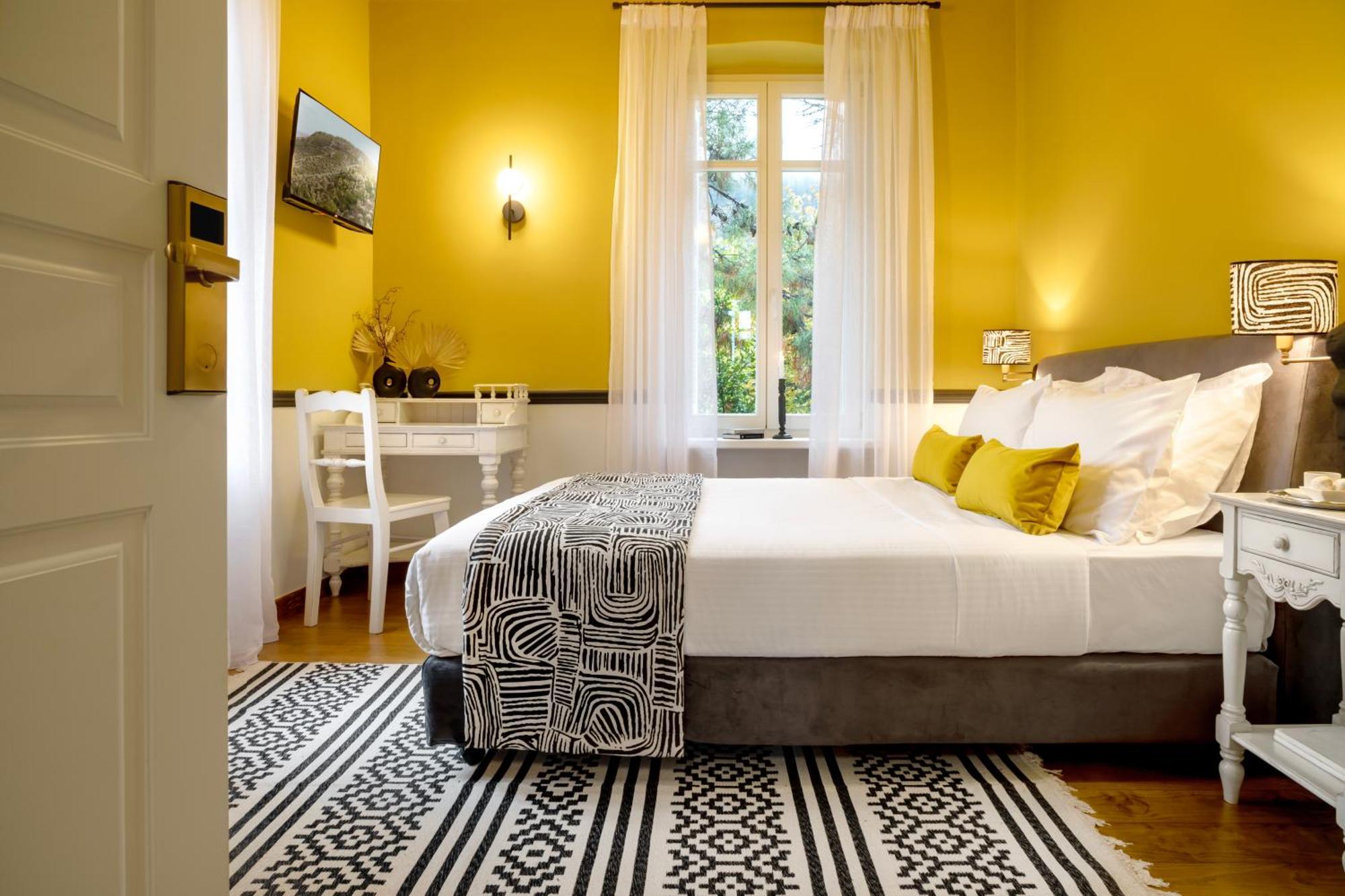 Dadi Parnassos Boutique Hotel Amfikleia Extérieur photo